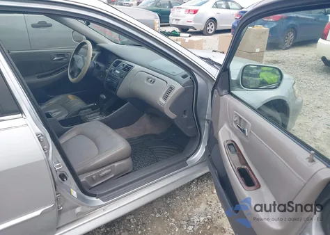 2001 Honda Accord 3.0 Ex из США, поврежденный, VIN 1HGCG16561A038220